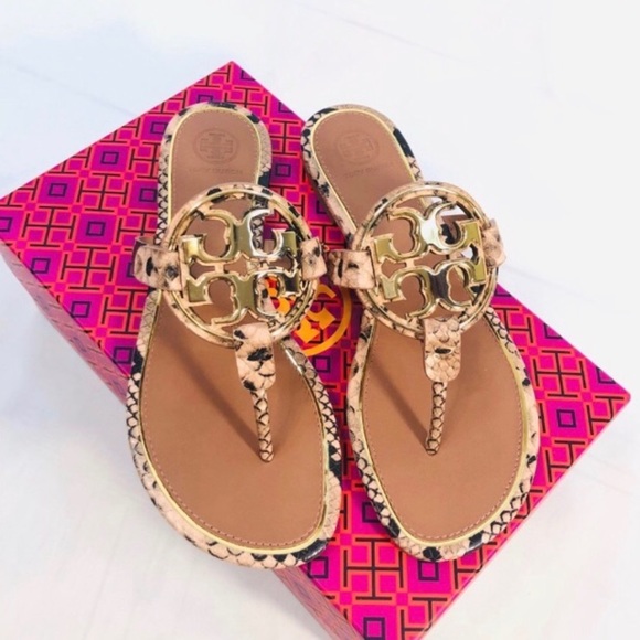 Last 1- Tory Burch Metal Logo Miller Thong Sandals - Picture 6 of 8